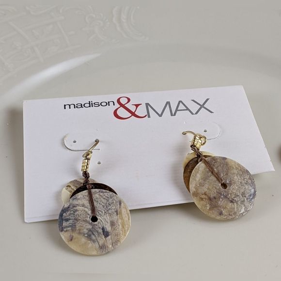 🖤3 for 25🖤Madison & Mac Slate Shell Earrings NWT - Picture 5 of 7